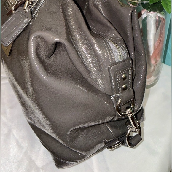 😎 Y2K LEGACY 😎 NWOT - Coach Large Graphite Patent “Madison Sabrina” Satchel - Picture 8 of 12